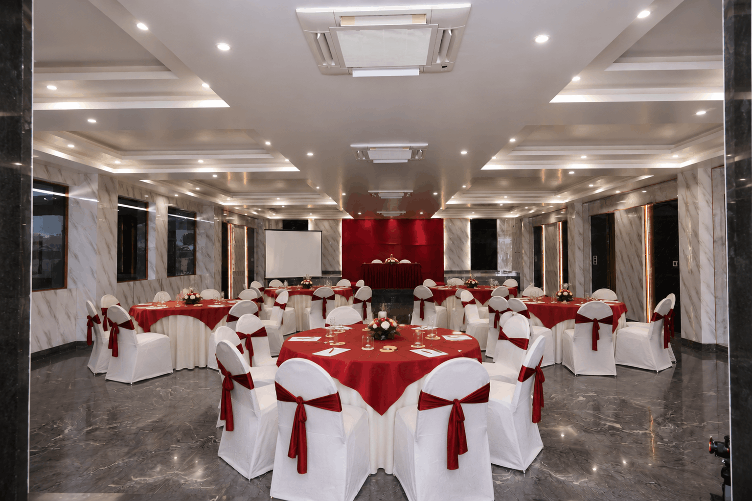 Flexible Event Arrangements